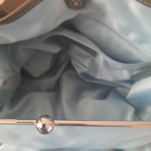 Coach Pewter Patent Leather Signature Logo Kiss Lock Purse Bag - Picture 11 of 16